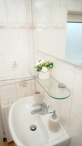 Bathroom 3, Zur-Erholung Busum, Dithmarschen