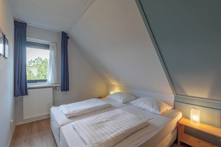 Bedroom 2, Villa in Julianadorp Near the Beach, Den Helder