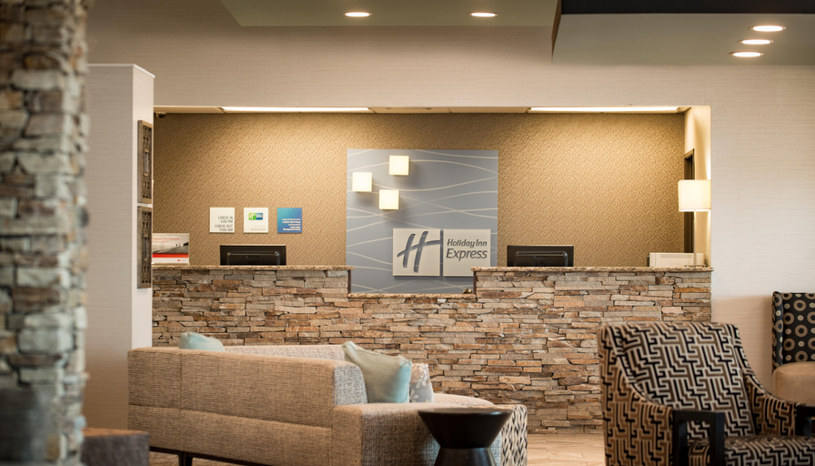 Public Area 5, Holiday Inn Express LE CLAIRE RIVERFRONT-DAVENPORT by IHG, Scott