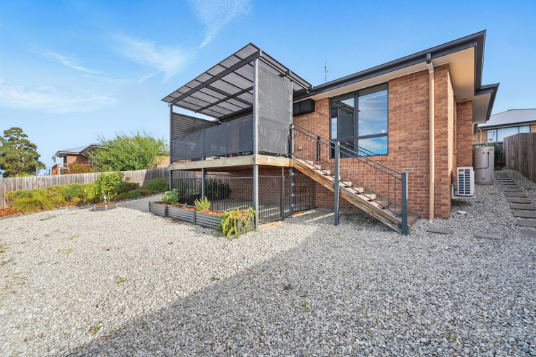 Exterior & Views 2, Timbermill House - 2 Bedrooms, Sorell