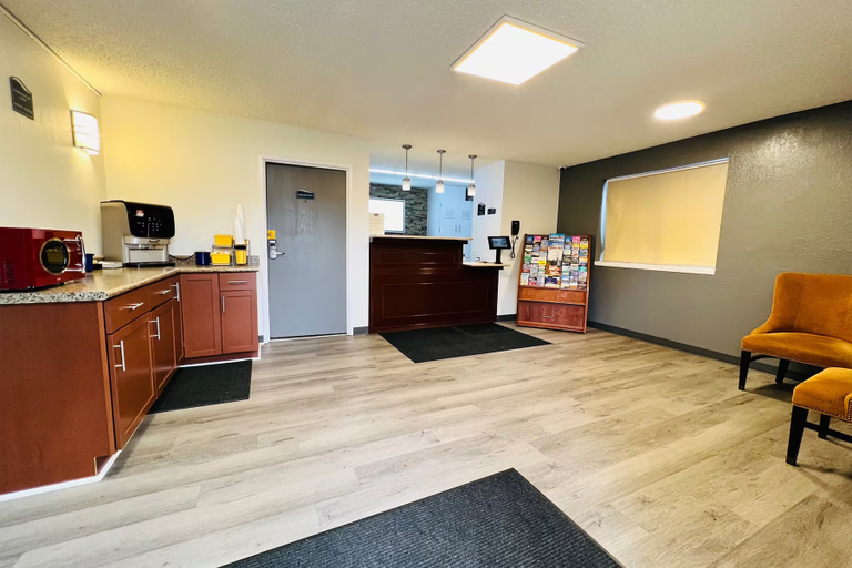 Public Area 3, Ramada by Wyndham Whitecourt, Division No. 13