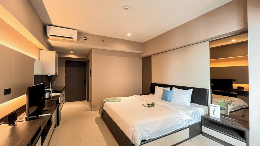 Bedroom, Comfy and Spacious Studio Apartment Carstensz Residence, South Tangerang