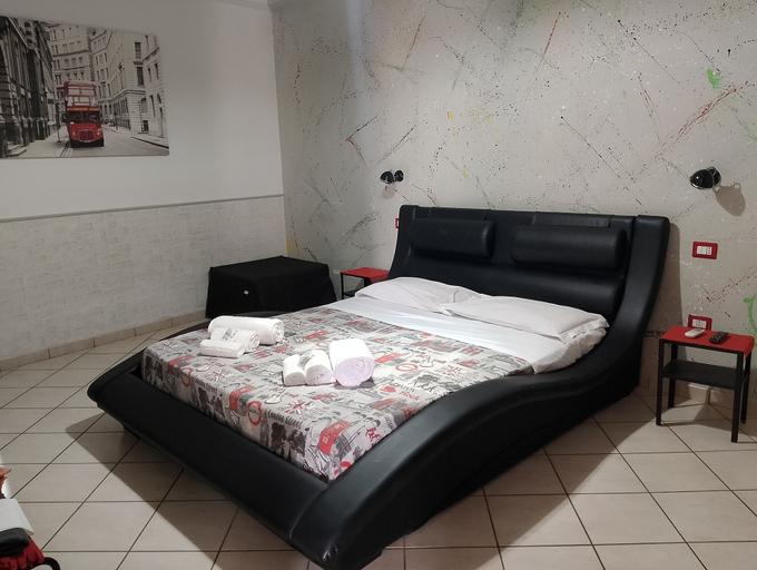Bedroom 2, Dedalo, Napoli