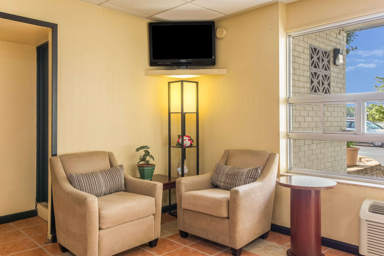 Public Area 3, Econo Lodge Fort Knox, Hardin