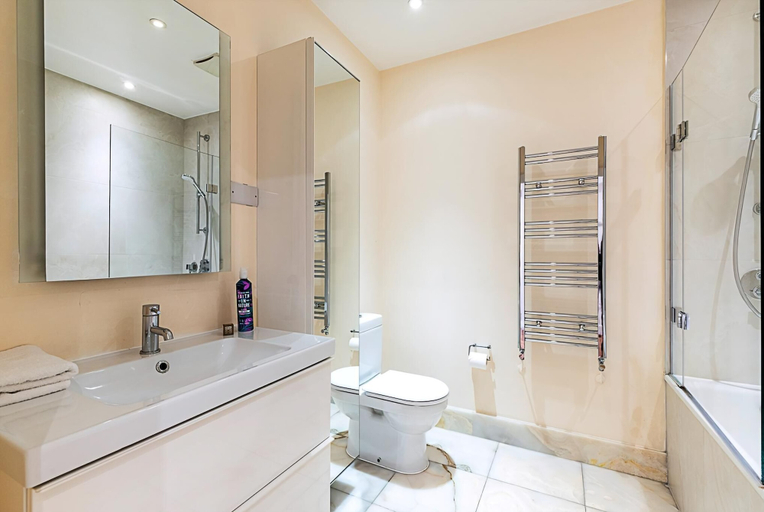 Bathroom 4, Luxury and Modern Bayswater Apartment, London