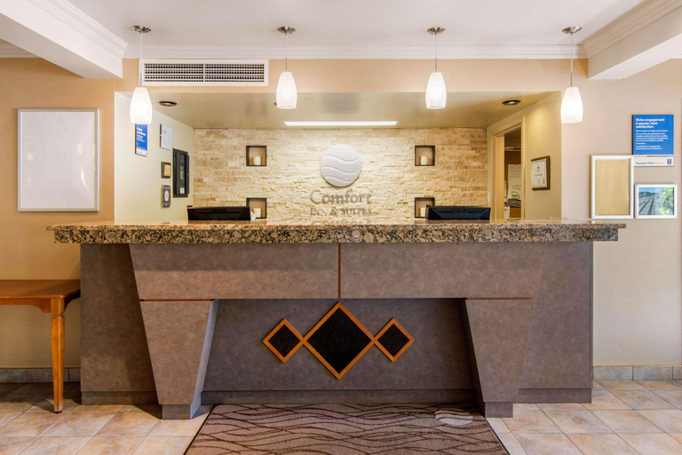 Public Area 2, Comfort Inn & Suites Shawinigan, Le Centre-de-la-Mauricie