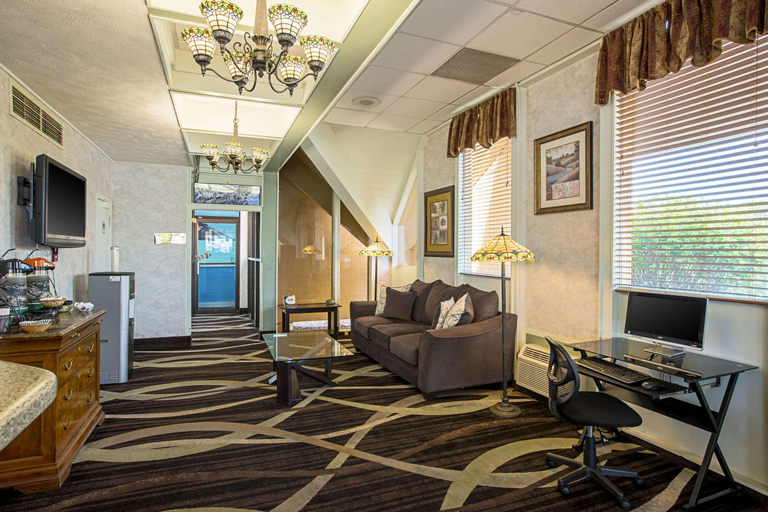 Public Area 3, Quality Inn & Suites Council Bluffs - Omaha East, Pottawattamie