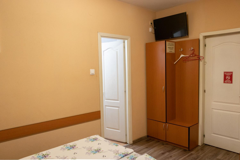 Bedroom 2, Hotel Tranzit, Odorheiu Secuiesc