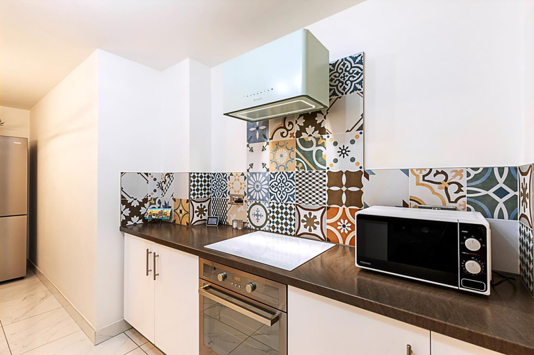 Others 5, Modern and Minimalist Flat in Vauxhall, London