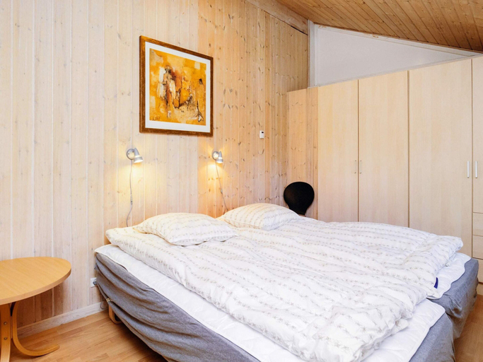 Bedroom 2, 4 Star Holiday Home in Lokken, Hjørring
