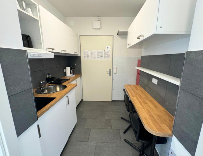 Kitchen 2, Berne Apartments, Hamburg
