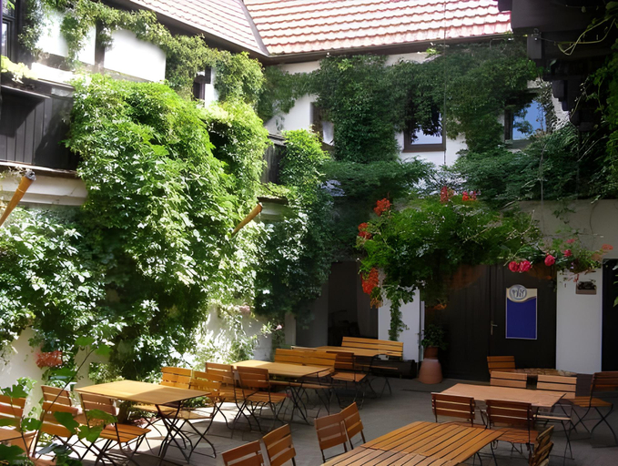 Exterior view 3, Hotel Weivues Rovu, Elbe-Elster
