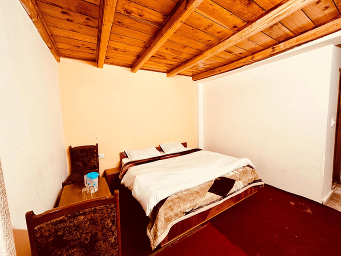 Bedroom 4, Hotel Daulat, Kullu