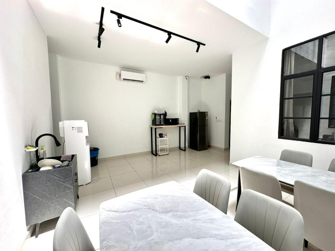 Others 4, Lodge 43 House, Pulau Penang