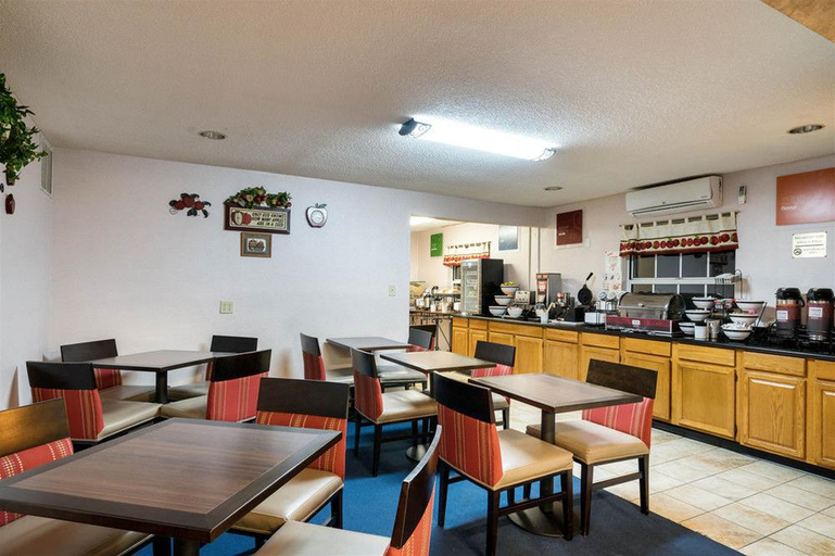 Food & Drinks 5, Quality Inn Stephens City-Winchester South, Frederick
