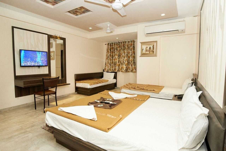 Bedroom 3, Hotel Sai Suraj Park, Ahmadnagar