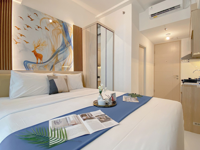 Bedroom, Homey and Comfort Stay Studio Tokyo Riverside PIK 2 Apartment, Tangerang