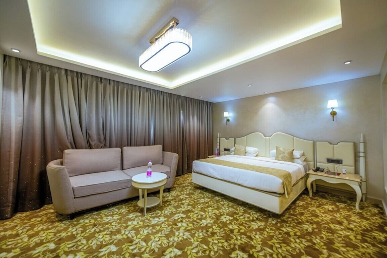 Bedroom 3, Hotel Holiday Resort, Puri