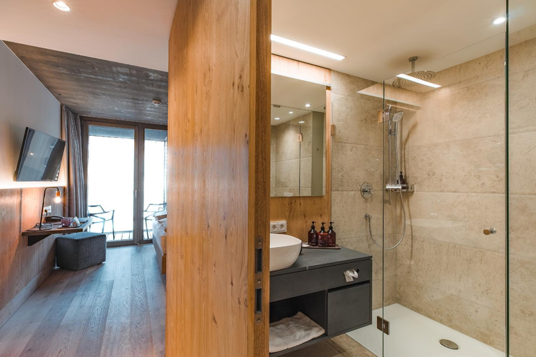 Bathroom 4, Seehotel Einwaller - adults only, Schwaz