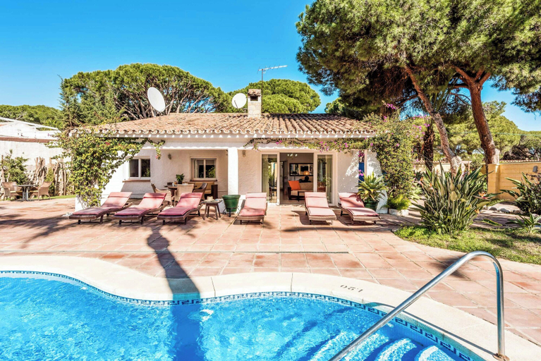 Others 5, Villa Ciara, Málaga
