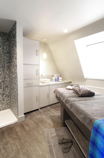 Bedroom 2, The Perle Oban Hotel, Argyll and Bute