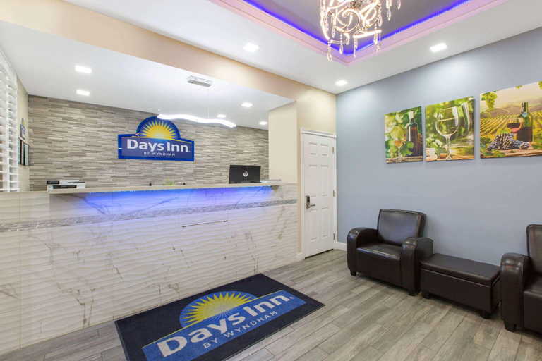 Public Area 2, Days Inn by Wyndham Ukiah, Mendocino
