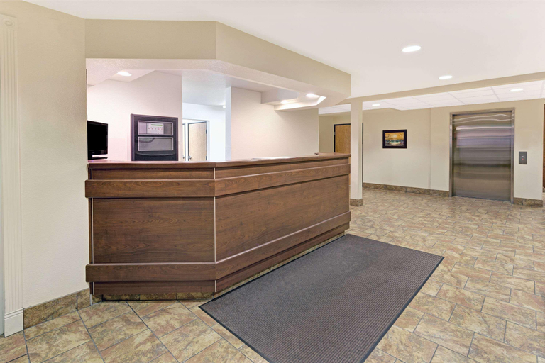 Public Area 2, Microtel Inn & Suites by Wyndham Cheyenne, Laramie