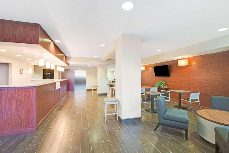 Public Area 2, Microtel Inn & Suites by Wyndham Urbandale/Des Moines, Polk