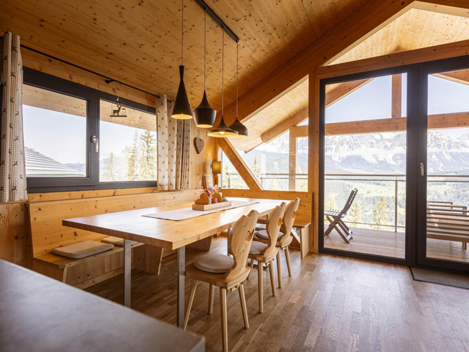 Others 5, Chalet with panoramic sauna, Liezen