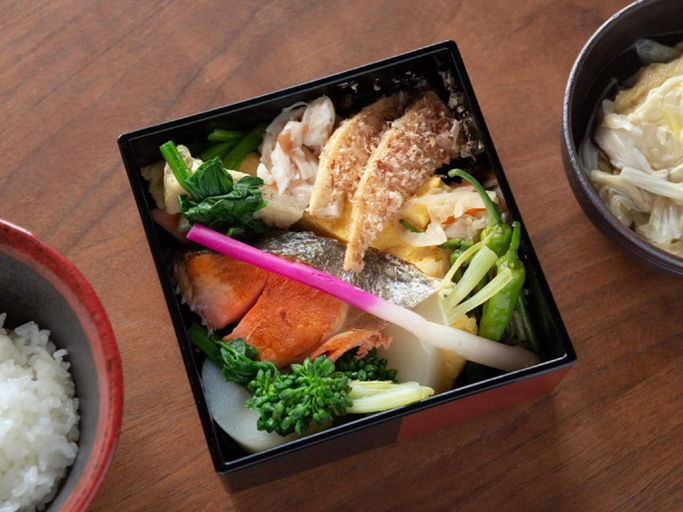Food & Drinks 5, Shisei-Juku Muslim Friendly Easy access to Kyoto STA, Kyoto