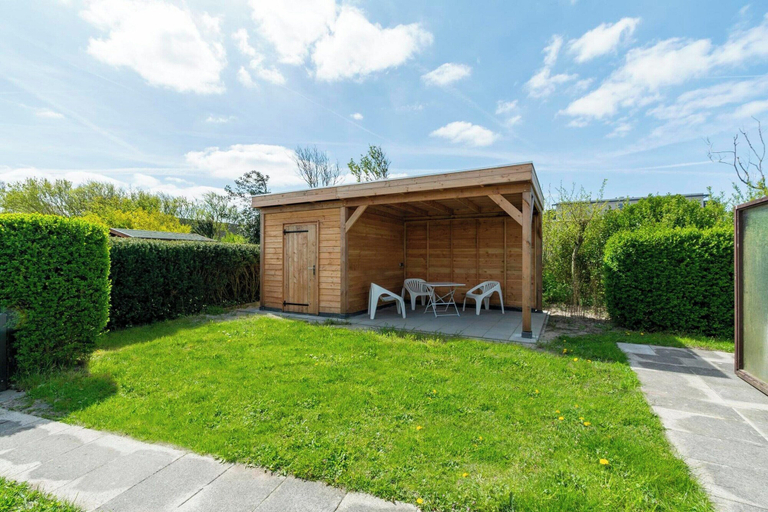 Garden 3, De Blenck 67 family-friendly bungalow, Zijpe