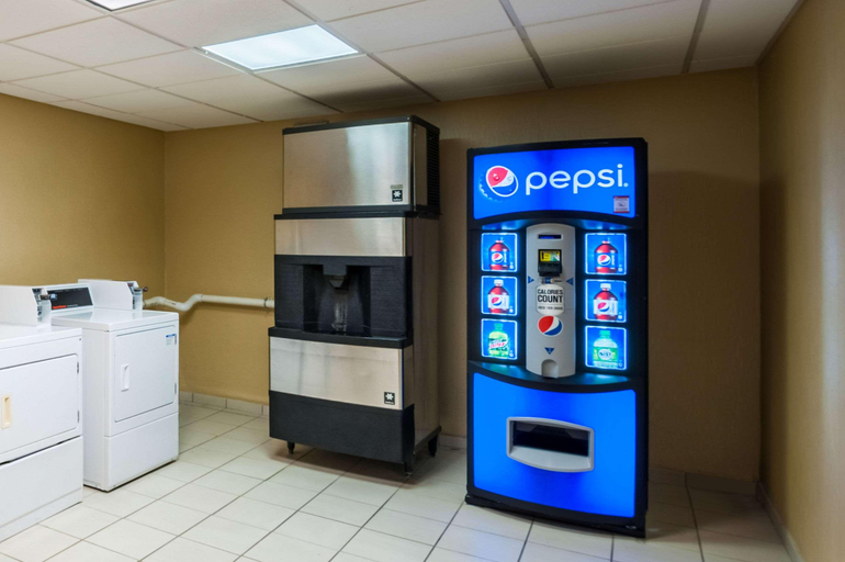 Food & Drinks 5, Comfort Inn Towson, Baltimore