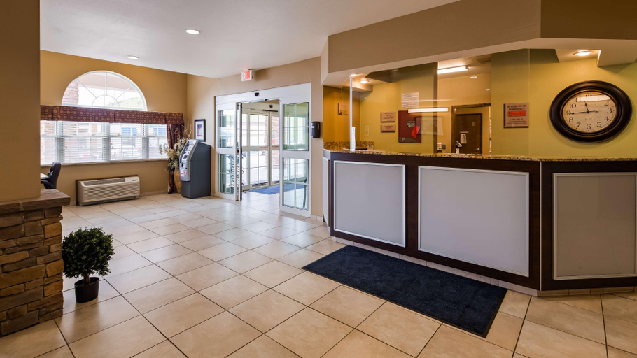 Public Area 2, SureStay Plus Hotel by Best Western Buckhannon, Upshur