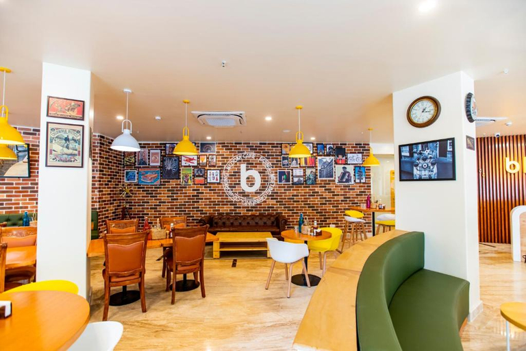 Food & Drinks 5, Bloom Hub - Guindy, Chennai