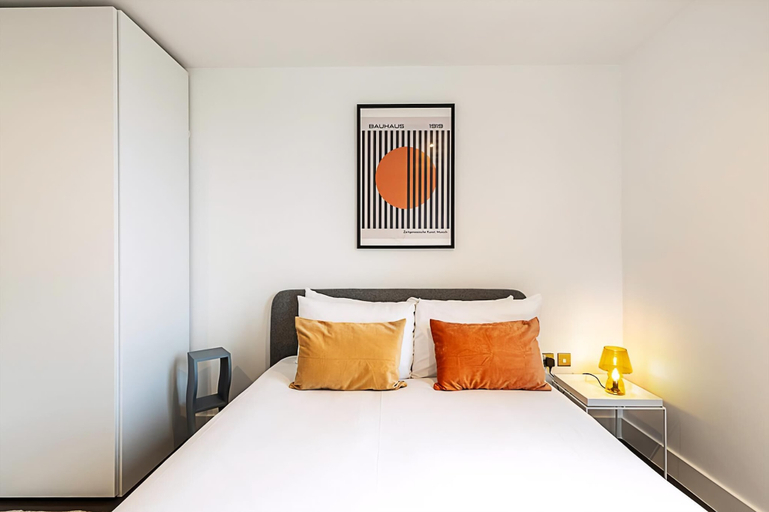 Bedroom 3, Comfortable, Modern Flat in Shoreditch, London