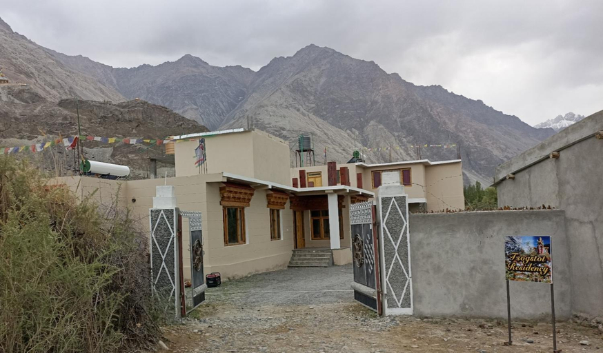 Others 4, Tsogstot residency, Leh