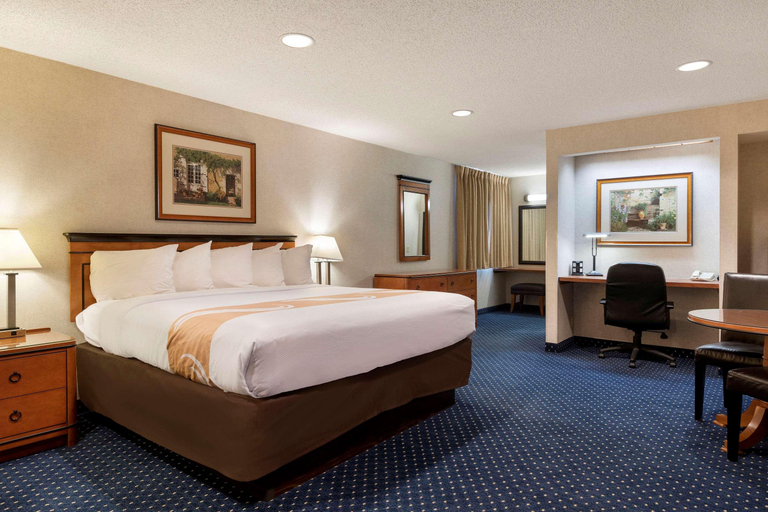 Bedroom 4, Quality Inn Auburn Hills - Detroit North, Oakland