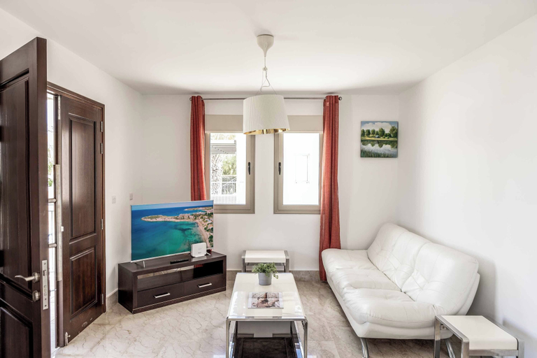 Others 3, Villa Prosperity