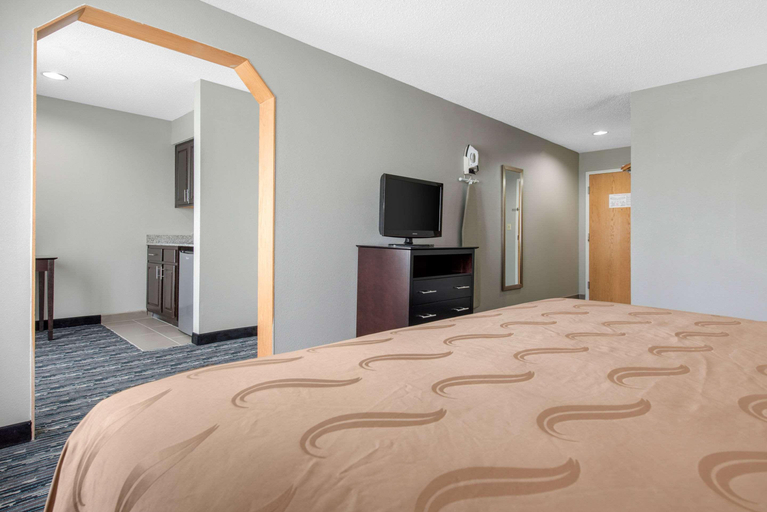 Bedroom 3, Quality Inn & Suites Brownsburg -Indianapolis West, Hendricks