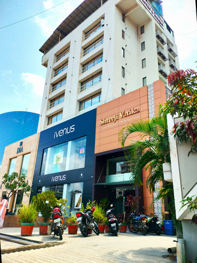 Exterior & Views 2, Hotel Shreeji Vatika-Airport Road, Surat