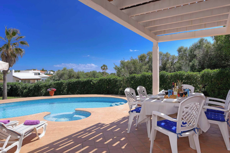 Others 5, Villa Karina, Baleares