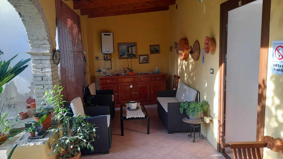 Others 4, B&B Gli Archi, Cagliari