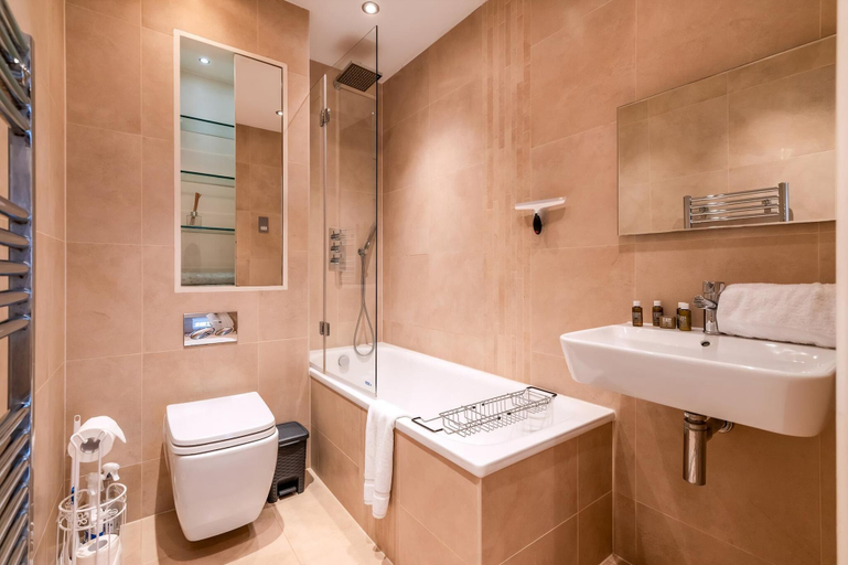 Bathroom 4, Gorgeous Kentish Town Flat, London