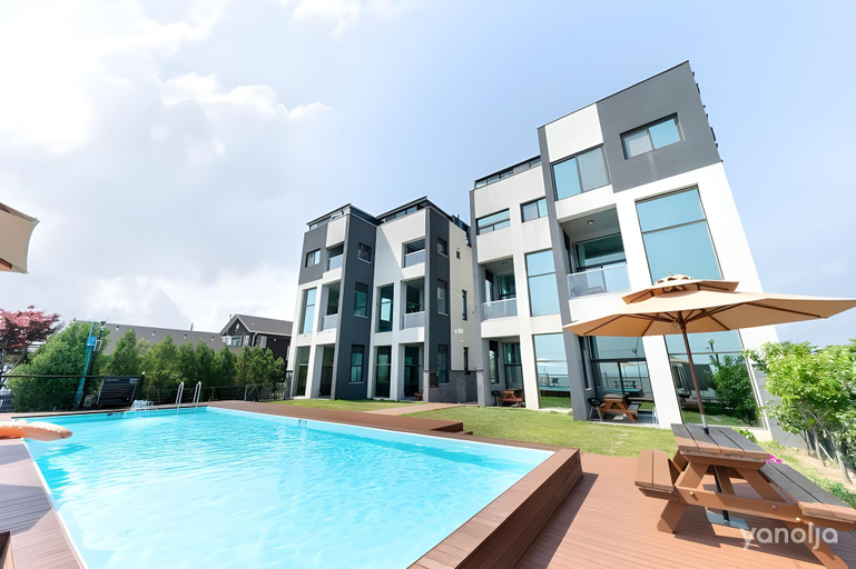 Others 4, Daebudo Pension The Haven, Hwaseong