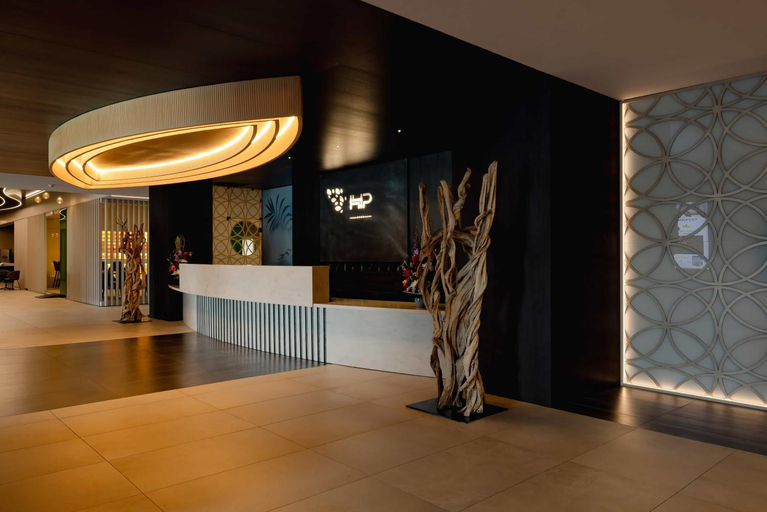 Public Area 4, Hotel Plaza - site du Futuroscope, Vienne