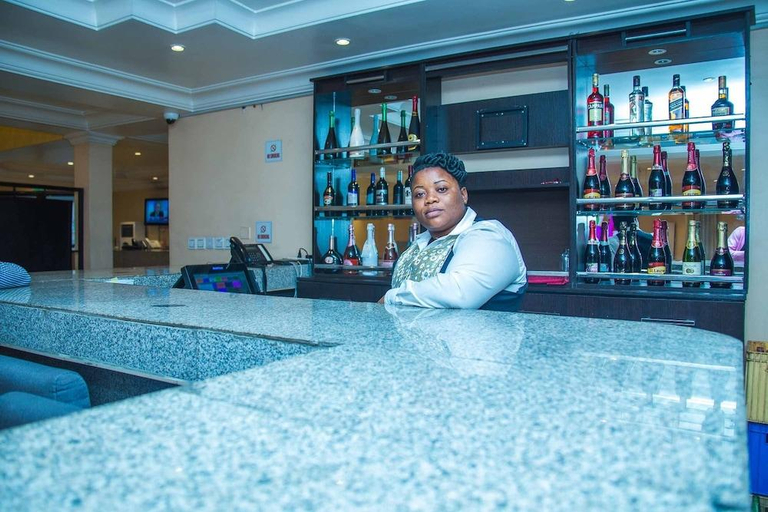Food & Drinks, Royal Crest Hotels and Suites, Obio/Akp