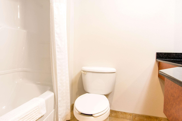Bathroom 4, Comfort Inn & Suites Shawinigan, Le Centre-de-la-Mauricie