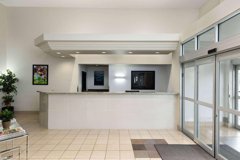 Public Area 2, Super 8 by Wyndham St-Jerome, La Rivière-du-Nord