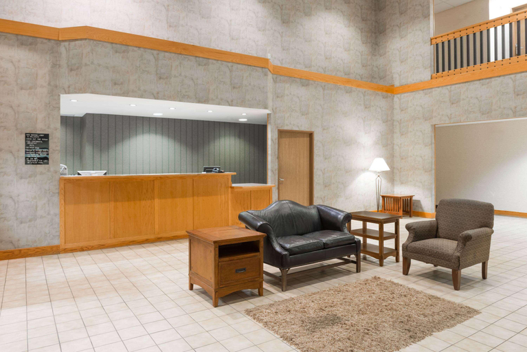 Public Area 2, Super 8 by Wyndham Columbia East, Boone