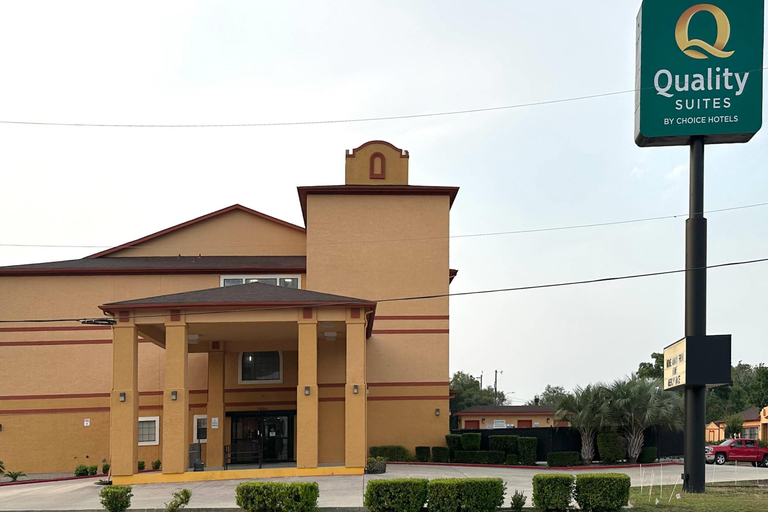 Exterior & Views 2, Quality Suites San Antonio Brooks City Base, Bexar